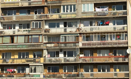 Balkony w jednym z bloków w Sofii